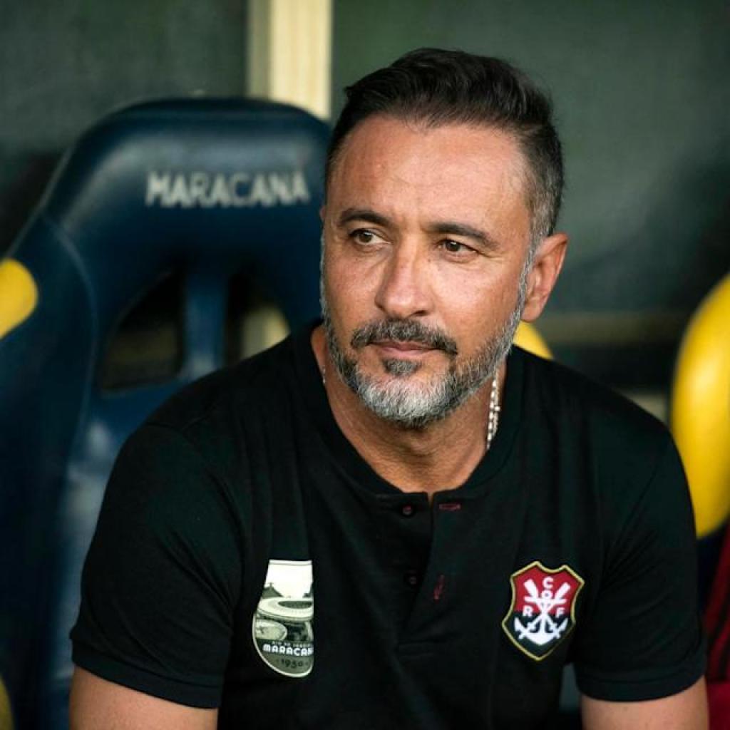 David Ornstein Confirms Wolves are ‘Engaged on Deal’ to Appoint Former Champions League Supervisor David Ornstein Confirms Wolves are ‘Engaged on Deal’ to Appoint Former Champions League Supervisor