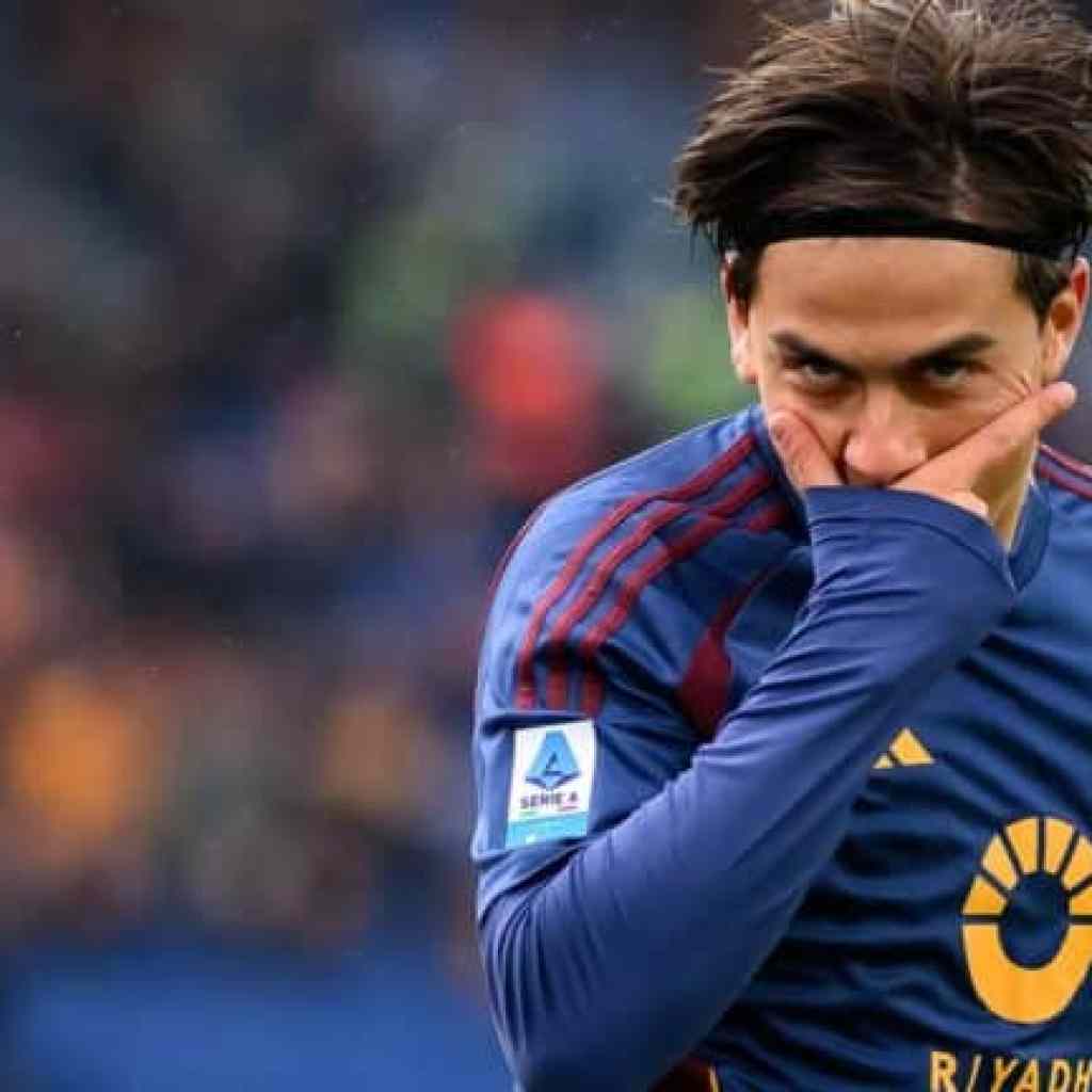 Report: Dybala desires to remain at Roma Report: Dybala desires to remain at Roma