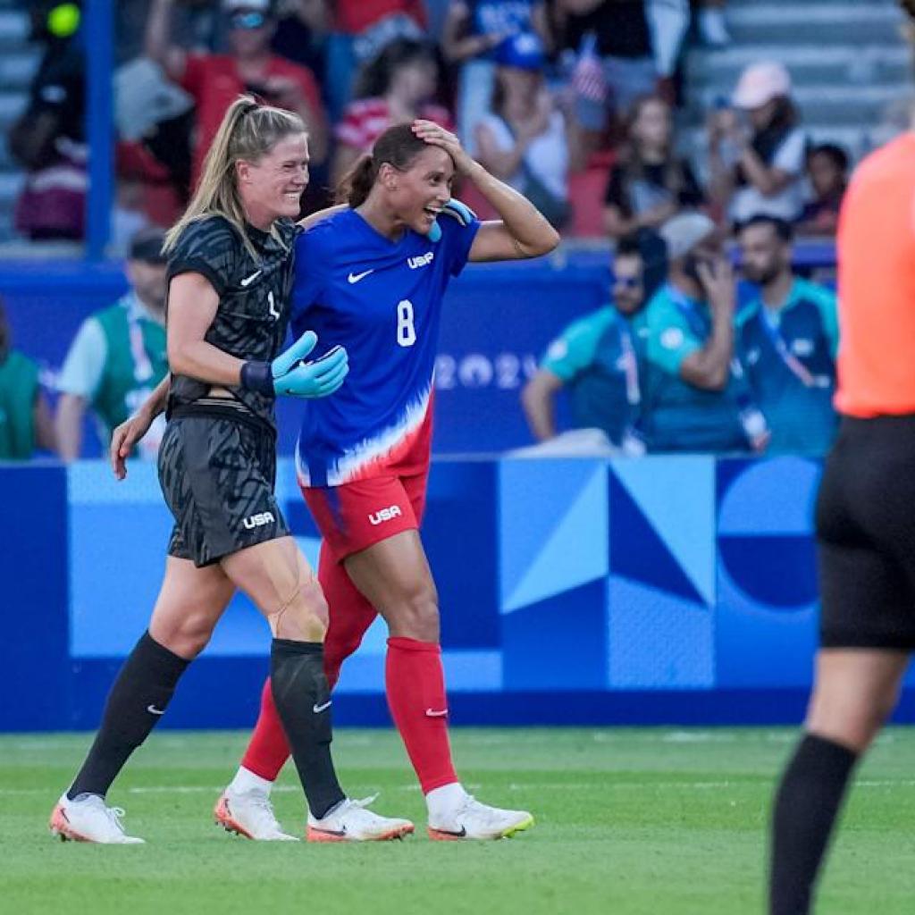 Why is Alyssa Naeher retiring from USWNT? Star goalie explains determination to stroll away Why is Alyssa Naeher retiring from USWNT? Star goalie explains determination to stroll away