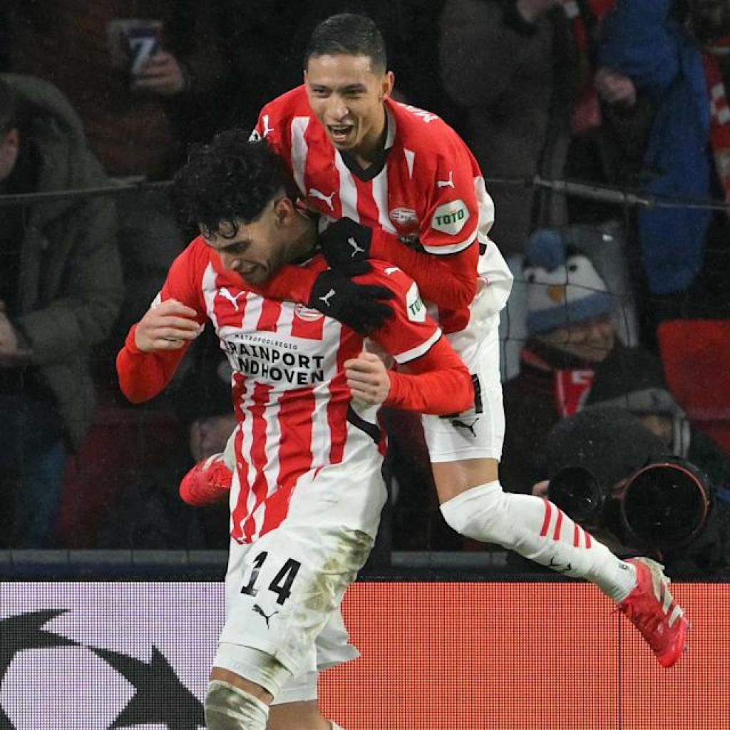 Ricardo Pepi injures knee after scoring Champions League winner for PSV Eindhoven Ricardo Pepi injures knee after scoring Champions League winner for PSV Eindhoven