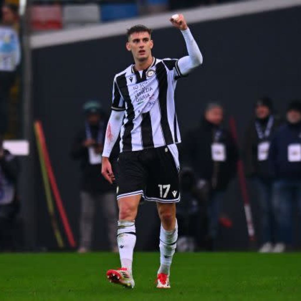 Milan Mull Udinese Marksman as a Fallback for Gimenez Milan Mull Udinese Marksman as a Fallback for Gimenez