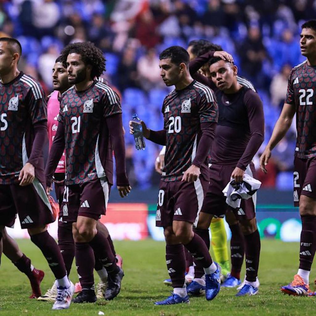 Mexico faces deepening soccer disaster forward of rivalry conflict with USMNT Mexico faces deepening soccer disaster forward of rivalry conflict with USMNT