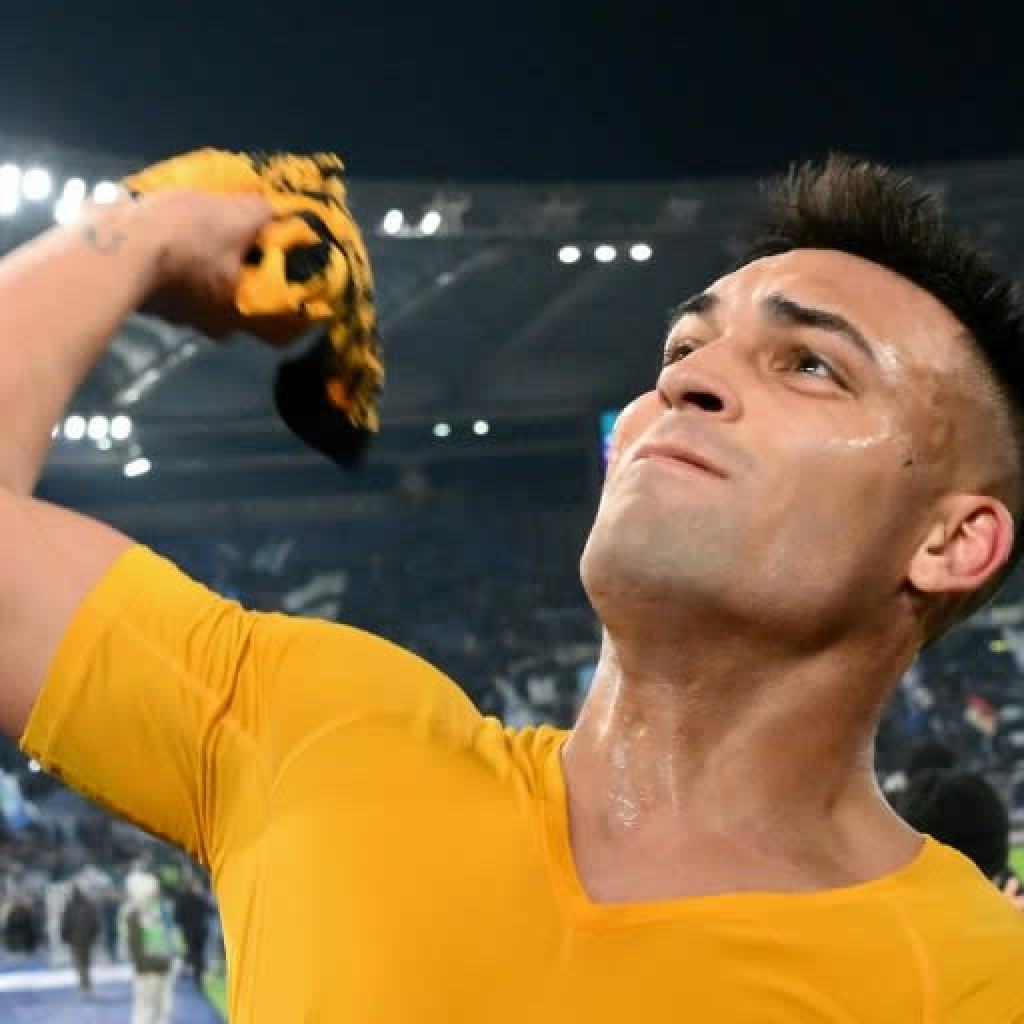 Atalanta snatch late draw at Lazio to carry Serie A lead Atalanta snatch late draw at Lazio to carry Serie A lead