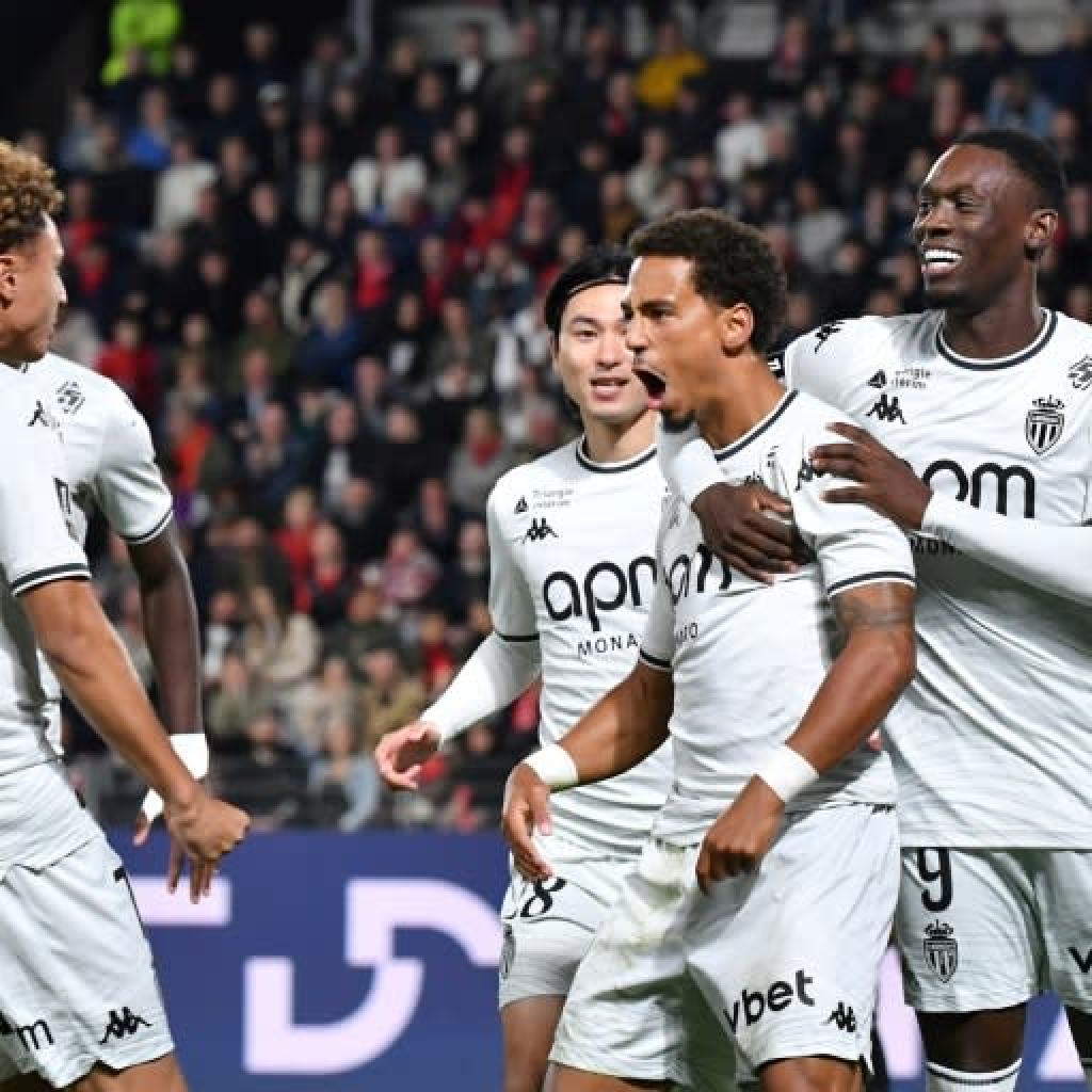 Monaco aiming to final in Ligue 1 title struggle with PSG Monaco aiming to final in Ligue 1 title struggle with PSG