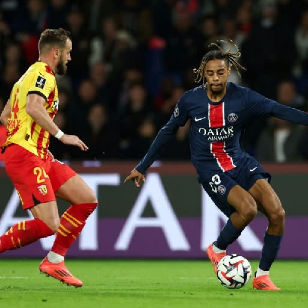 PSG prolong lead atop of Ligue 1 with Lens win PSG prolong lead atop of Ligue 1 with Lens win