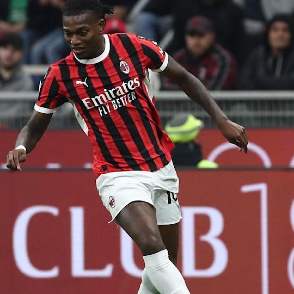 AC Milan Assured in Holding Star Attacker Amid Barcelona, PSG Rumors AC Milan Assured in Holding Star Attacker Amid Barcelona, PSG Rumors