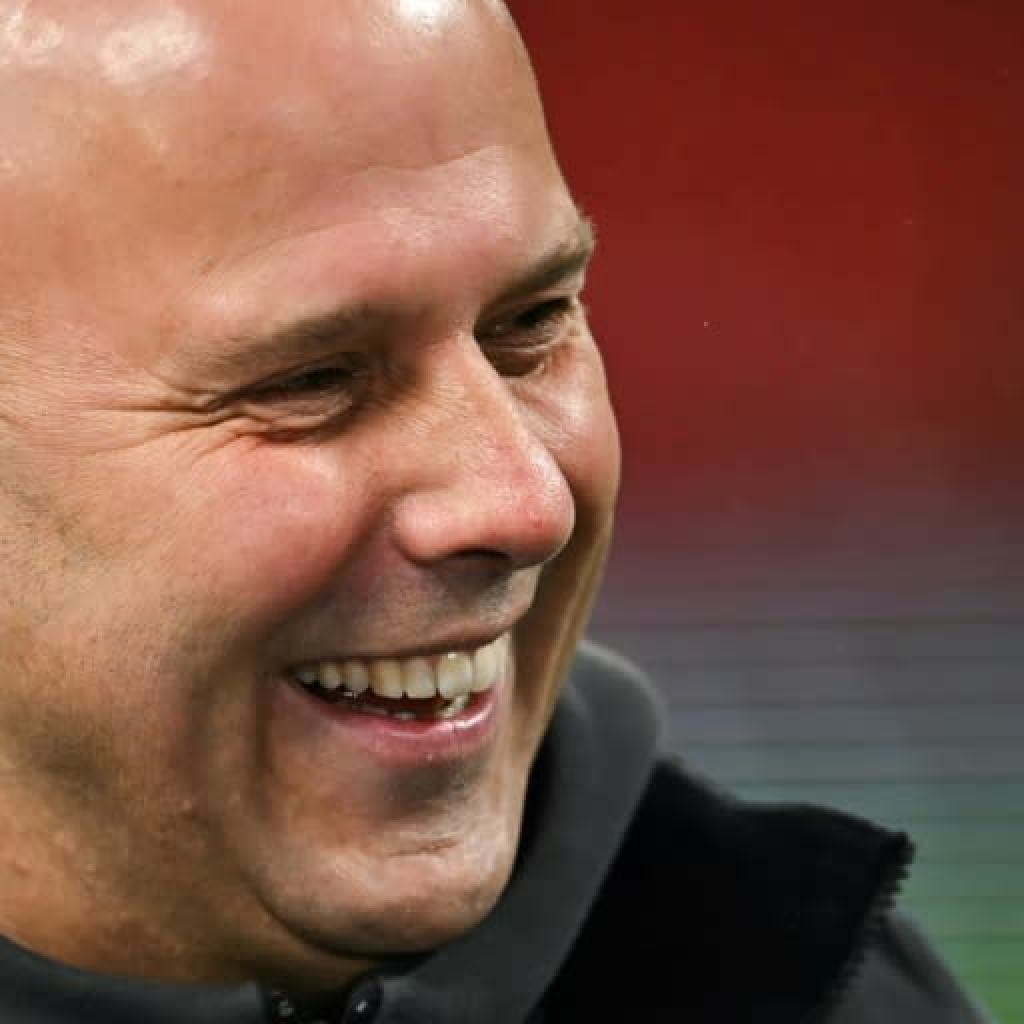 Liverpool’s Slot disagrees with dad over ‘thrilling’ soccer Liverpool’s Slot disagrees with dad over ‘thrilling’ soccer