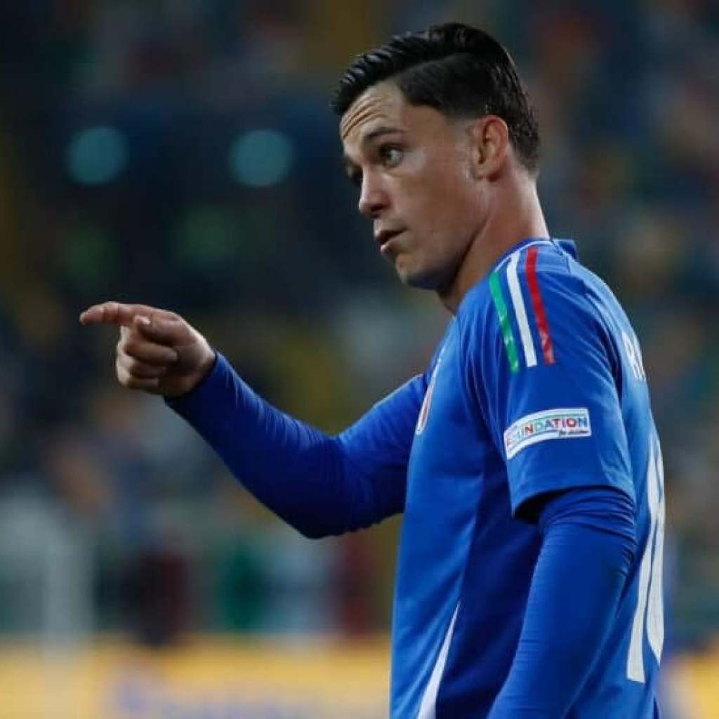 Roma renew talks with Napoli for Giacomo Raspadori Roma renew talks with Napoli for Giacomo Raspadori