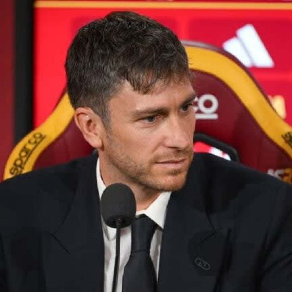 Florent Ghisolfi calls for respect for Roma from Serie A referees: “We’ve been wronged seven occasions this season.” Florent Ghisolfi calls for respect for Roma from Serie A referees: “We’ve been wronged seven occasions this season.”