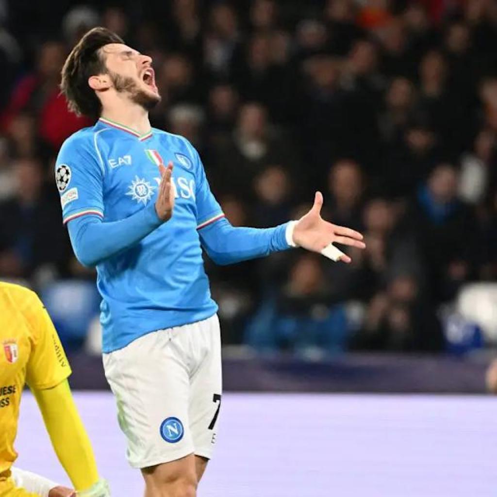 Paris Saint-Germain advancing in transfer for Napoli’s Khvicha Kvaratskhelia Paris Saint-Germain advancing in transfer for Napoli’s Khvicha Kvaratskhelia