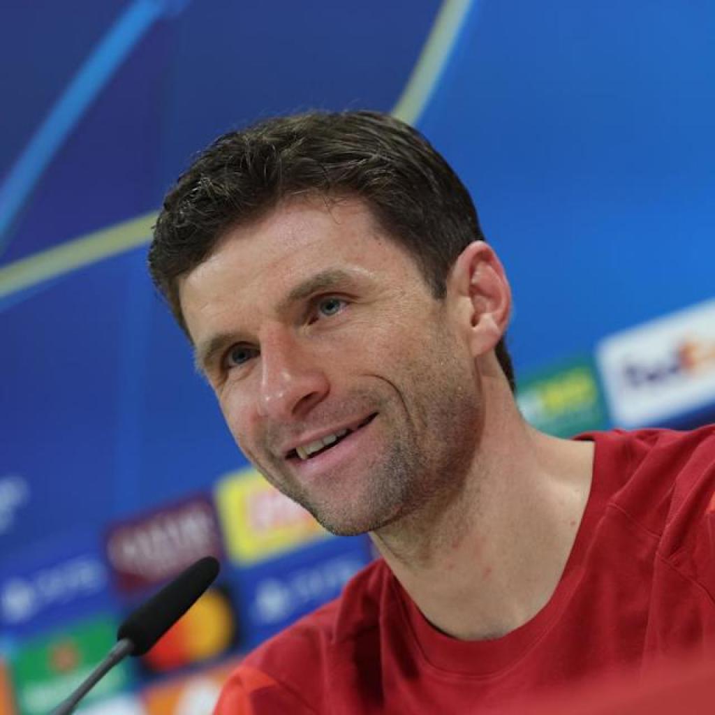 Thomas Muller takes humorous swipe at German pundits Thomas Muller takes humorous swipe at German pundits