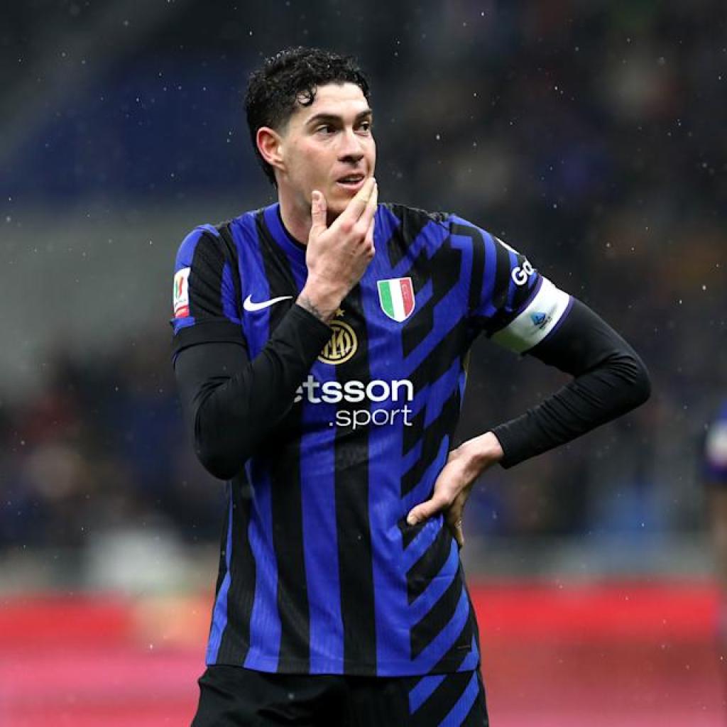 Photograph – Italy Star Celebrates Inter Milan 3-0 Serie A Win Vs Cagliari – & Pays Tribute To Spouse Photograph – Italy Star Celebrates Inter Milan 3-0 Serie A Win Vs Cagliari – & Pays Tribute To Spouse