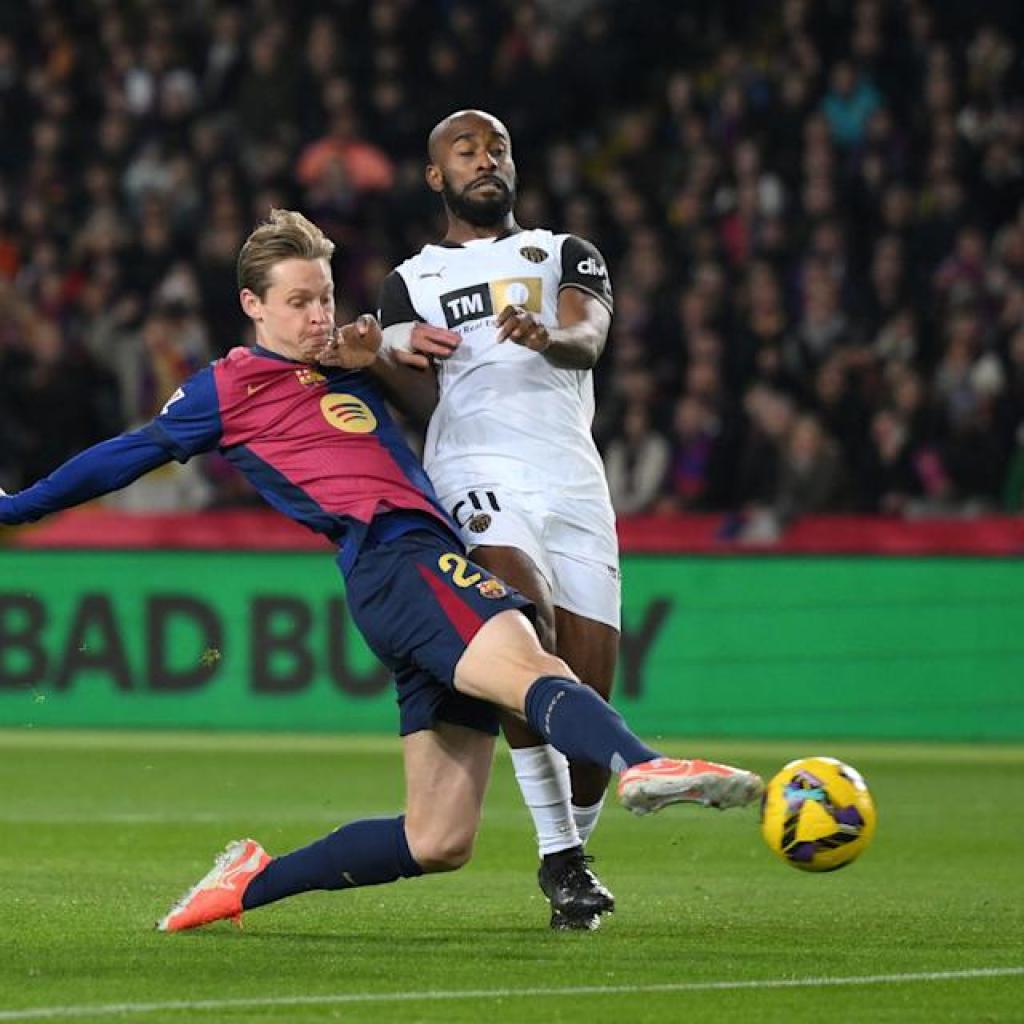 Barcelona captain exploring choices with Premier League golf equipment able to pounce – report Barcelona captain exploring choices with Premier League golf equipment able to pounce – report