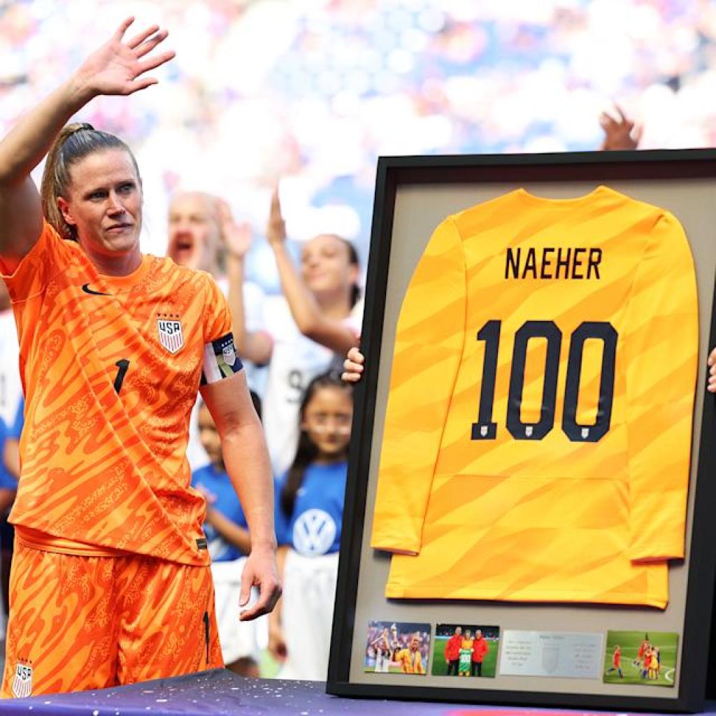 Goalkeeper Alyssa Naeher retires from USWNT Goalkeeper Alyssa Naeher retires from USWNT