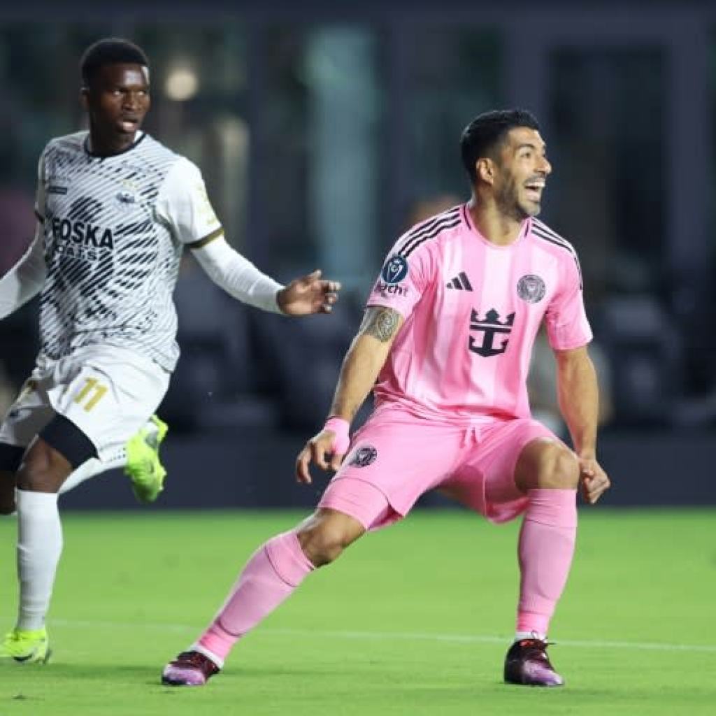 Miami wrestle to 2-0 win over Jamaica’s Cavalier Miami wrestle to 2-0 win over Jamaica’s Cavalier