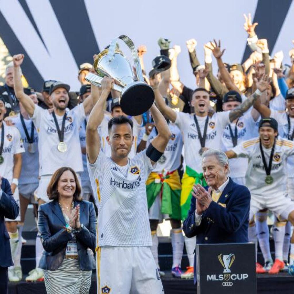 Galaxy re-sign captain Maya Yoshida Galaxy re-sign captain Maya Yoshida