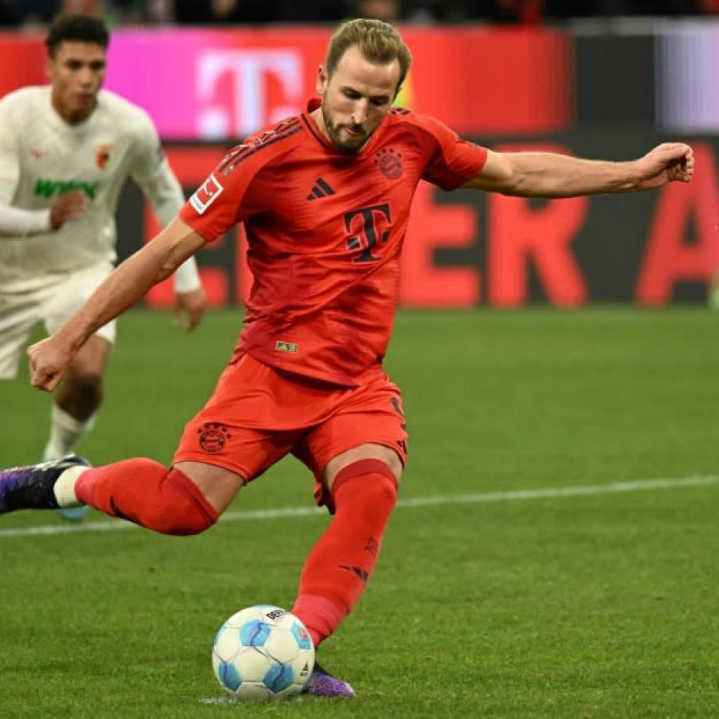 Kane hat-trick sends Bayern eight factors clear Kane hat-trick sends Bayern eight factors clear