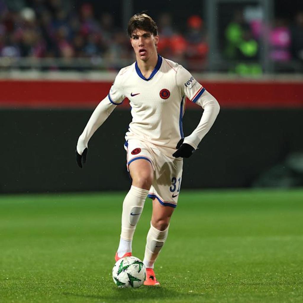 Torino Working On Overtaking Lazio in ‘Unbelievable’ Race for Chelsea Wantaway Torino Working On Overtaking Lazio in ‘Unbelievable’ Race for Chelsea Wantaway