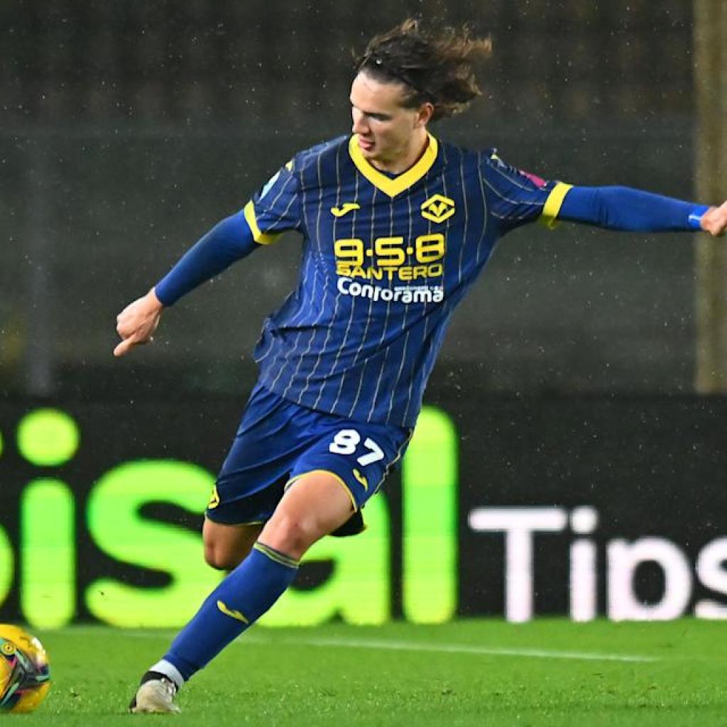 Lazio on the Verge of Poaching Rising Hellas Verona Defender Lazio on the Verge of Poaching Rising Hellas Verona Defender