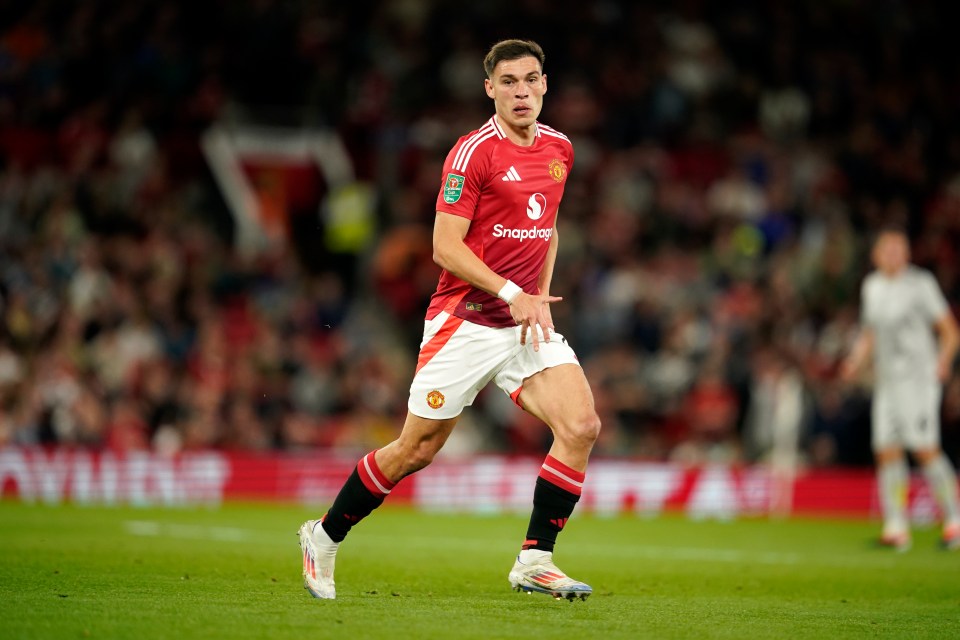 Man Utd vs Barnsley LIVE: Carabao Cup third round updates from Old Trafford Man Utd vs Barnsley LIVE: Carabao Cup third round updates from Old Trafford