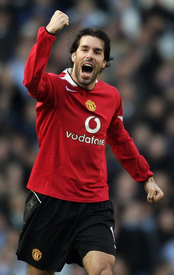 Ruud Van Nistelrooy backed to be next Man Utd manager if Ten Hag is sacked Ruud Van Nistelrooy backed to be next Man Utd manager if Ten Hag is sacked