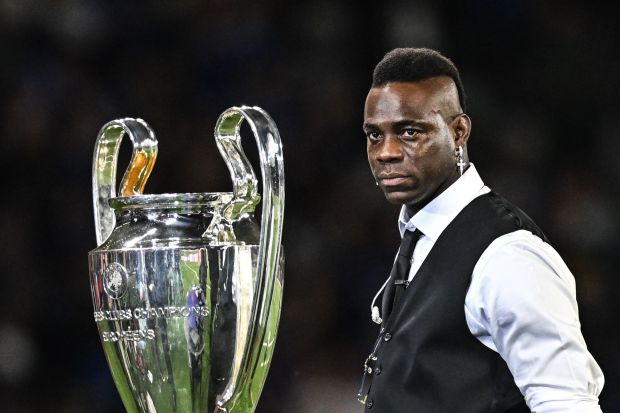 Mario Balotelli incredibly snubbed by Indian Super League side Kerala Blasters Mario Balotelli incredibly snubbed by Indian Super League side Kerala Blasters