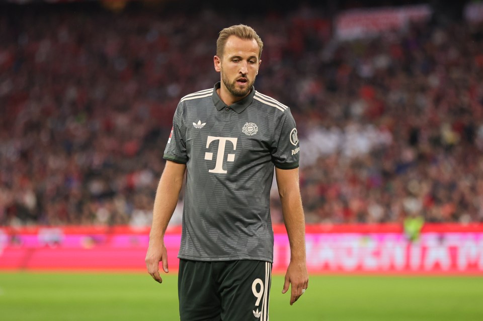German media turns on Kane as England star slammed for ‘hanging around alone’ German media turns on Kane as England star slammed for ‘hanging around alone’