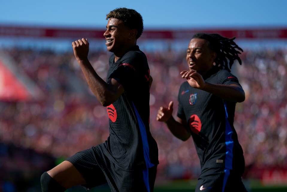 Lamine Yamal applauded off by opposition fans as Barcelona hammer local rivals Lamine Yamal applauded off by opposition fans as Barcelona hammer local rivals