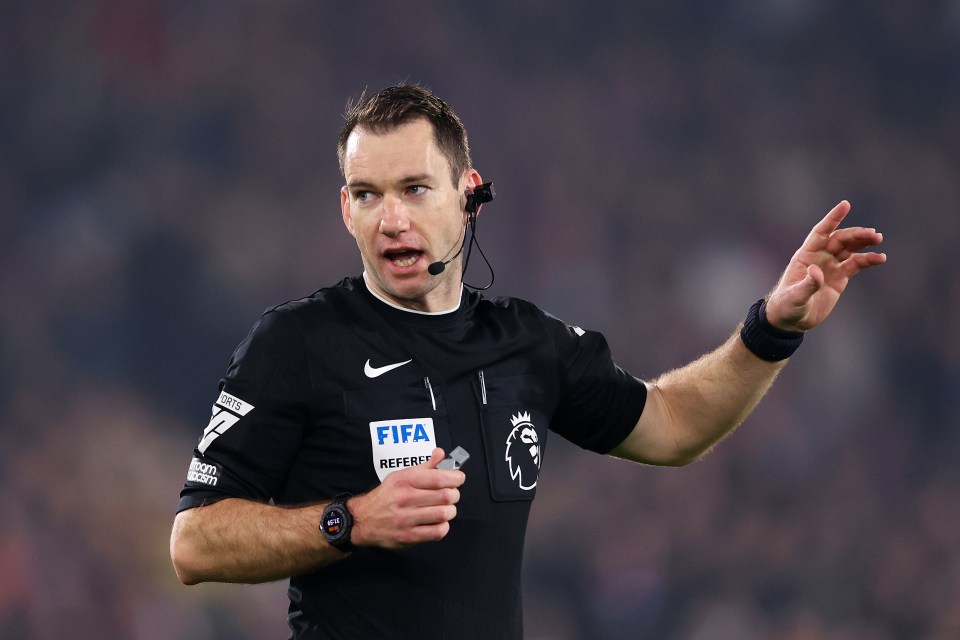 Arsenal fans cry 'cancel the season' after finding out who referee is for Spurs Arsenal fans cry 'cancel the season' after finding out who referee is for Spurs