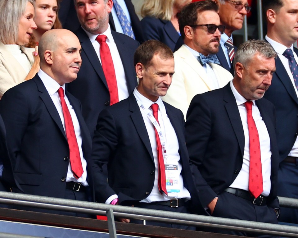 Man Utd paid full price for just one summer buy thanks to Ratcliffe's 'Avengers' Man Utd paid full price for just one summer buy thanks to Ratcliffe's 'Avengers'