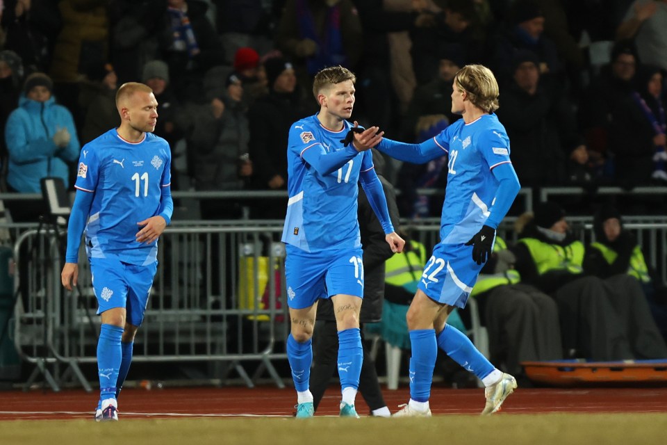 Iceland 2 Wales 2: Dragons throw away two-goal lead in Nations League blow Iceland 2 Wales 2: Dragons throw away two-goal lead in Nations League blow