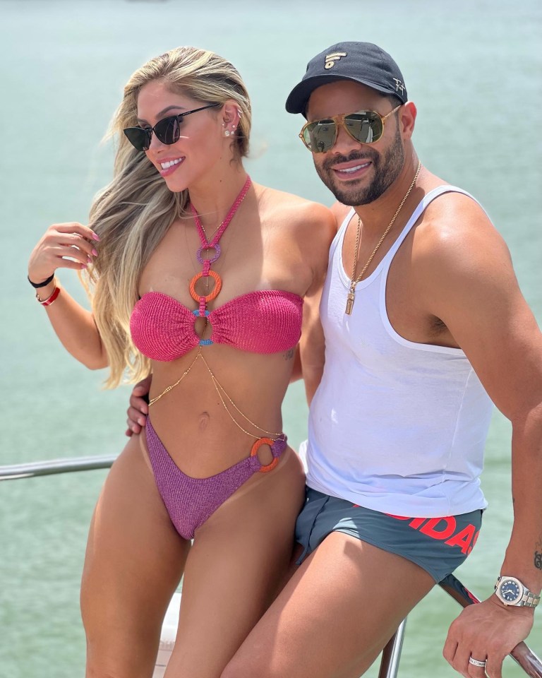 Ex-Brazil striker Hulk to marry his ex-wife's niece in beachfront ceremony Ex-Brazil striker Hulk to marry his ex-wife's niece in beachfront ceremony