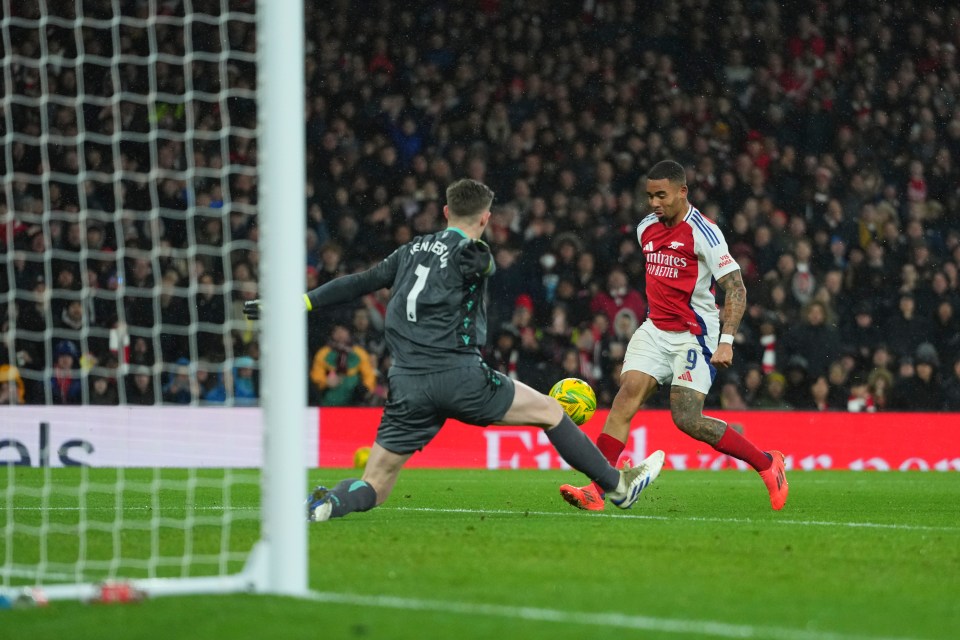 Arsenal 3 Crystal Palace 2: Jesus hat-trick fires Gunners into Carabao Cup semis Arsenal 3 Crystal Palace 2: Jesus hat-trick fires Gunners into Carabao Cup semis