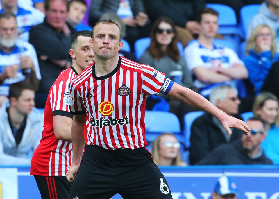 Premier League cult hero Lee Cattermole ‘leaves coaching job’ just 9 days Premier League cult hero Lee Cattermole ‘leaves coaching job’ just 9 days