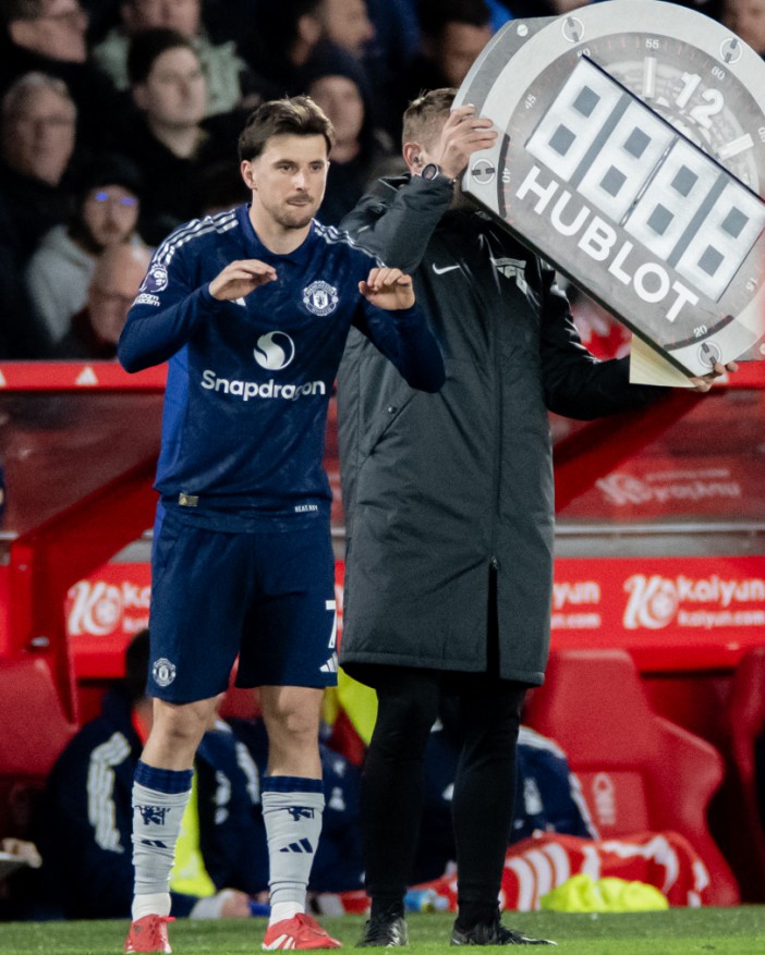 Forgotten man Mount's Utd return could make him perfect answer for two managers Forgotten man Mount's Utd return could make him perfect answer for two managers