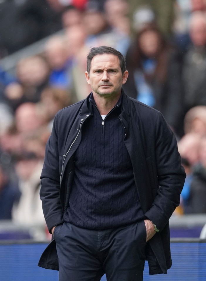 Gerrard tipped to 'take inspiration from Lampard' and manage Championship side Gerrard tipped to 'take inspiration from Lampard' and manage Championship side