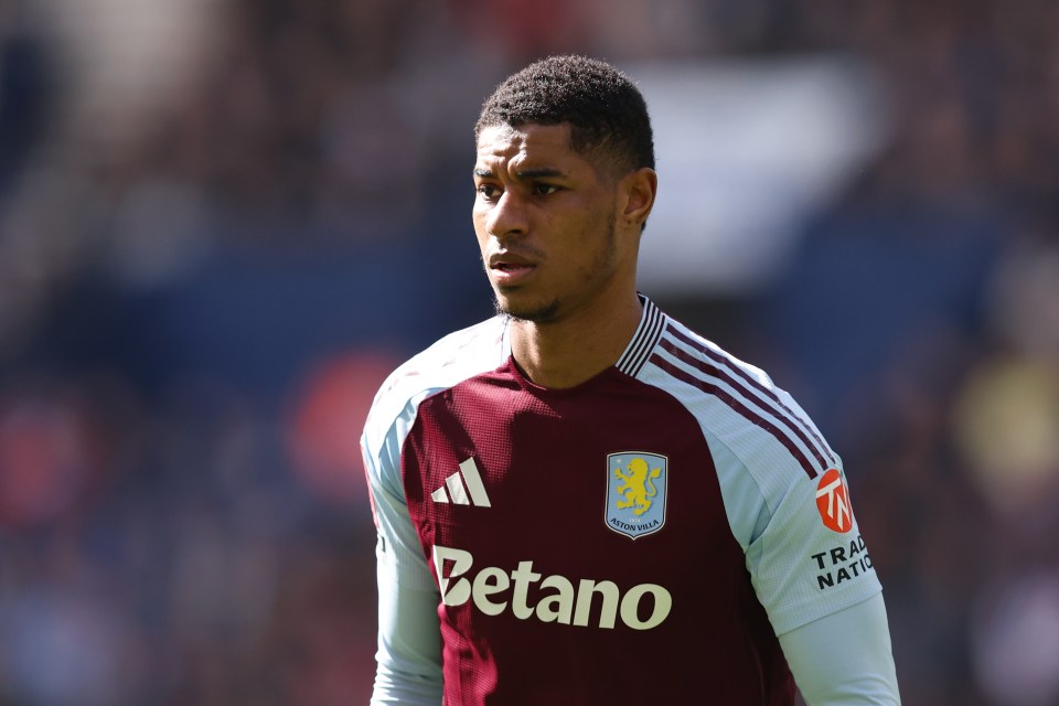 Man Utd fans convinced Marcus Rashford is 'still one of ours' as he watches U18s Man Utd fans convinced Marcus Rashford is 'still one of ours' as he watches U18s