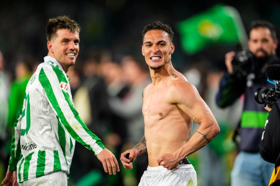 Antony breaks silence on Amorim after Man Utd boss shipped £86m flop out on loan Antony breaks silence on Amorim after Man Utd boss shipped £86m flop out on loan