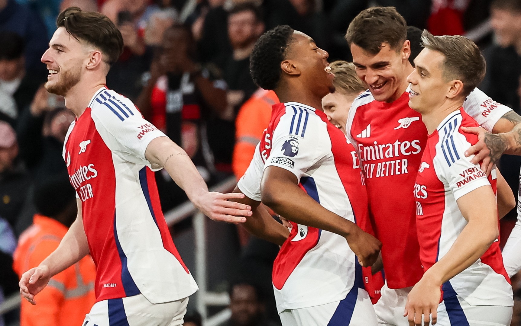 Arsenal vs Palace LIVE SCORE: Gunners aim to avoid handing Liverpool title Arsenal vs Palace LIVE SCORE: Gunners aim to avoid handing Liverpool title