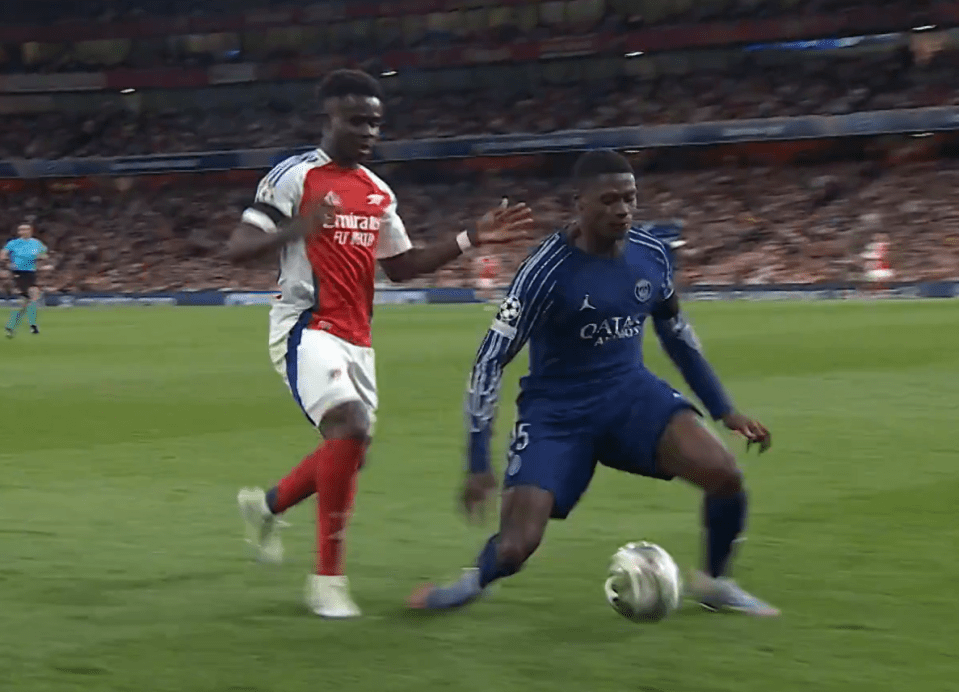Arsenal fans fume at 'scandalous' decision that denied Saka golden chance v PSG Arsenal fans fume at 'scandalous' decision that denied Saka golden chance v PSG