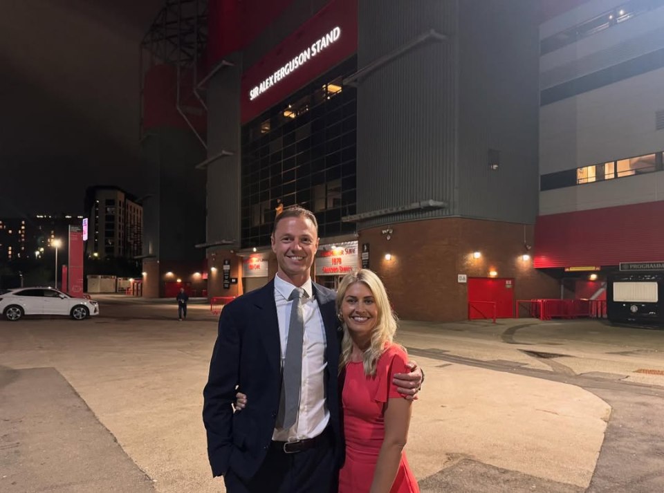 Sir Alex Ferguson attends Man Utd event saved by Neville after Ratcliffe axed it Sir Alex Ferguson attends Man Utd event saved by Neville after Ratcliffe axed it
