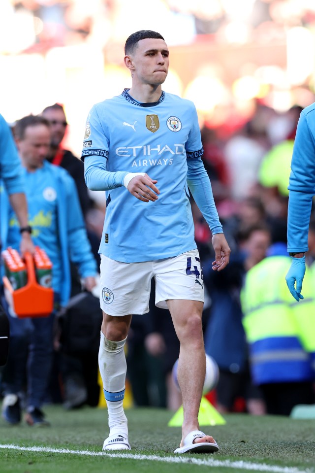 Phil Foden posts 3-word message after Man Utd fans' sick taunts about his mum Phil Foden posts 3-word message after Man Utd fans' sick taunts about his mum