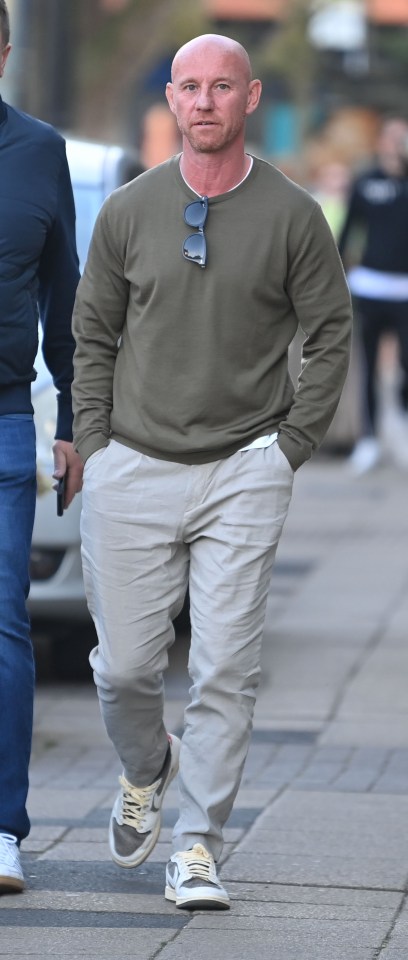 Nicky Butt seen for 1st time since accepting cop caution for head-butting guard Nicky Butt seen for 1st time since accepting cop caution for head-butting guard