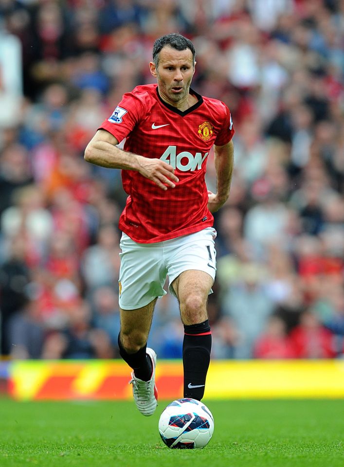 Ryan Giggs reveals moment 'mad' Man Utd boss hit him Ryan Giggs reveals moment 'mad' Man Utd boss hit him
