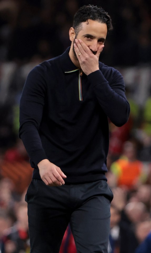 Man Utd boss Amorim decides replacing blunder-keeper Onana is not priority Man Utd boss Amorim decides replacing blunder-keeper Onana is not priority