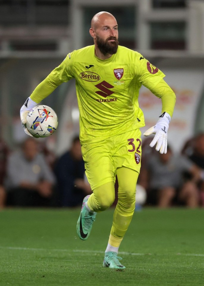Onana determined to stay at Man Utd despite Amorim looking for replacement Onana determined to stay at Man Utd despite Amorim looking for replacement
