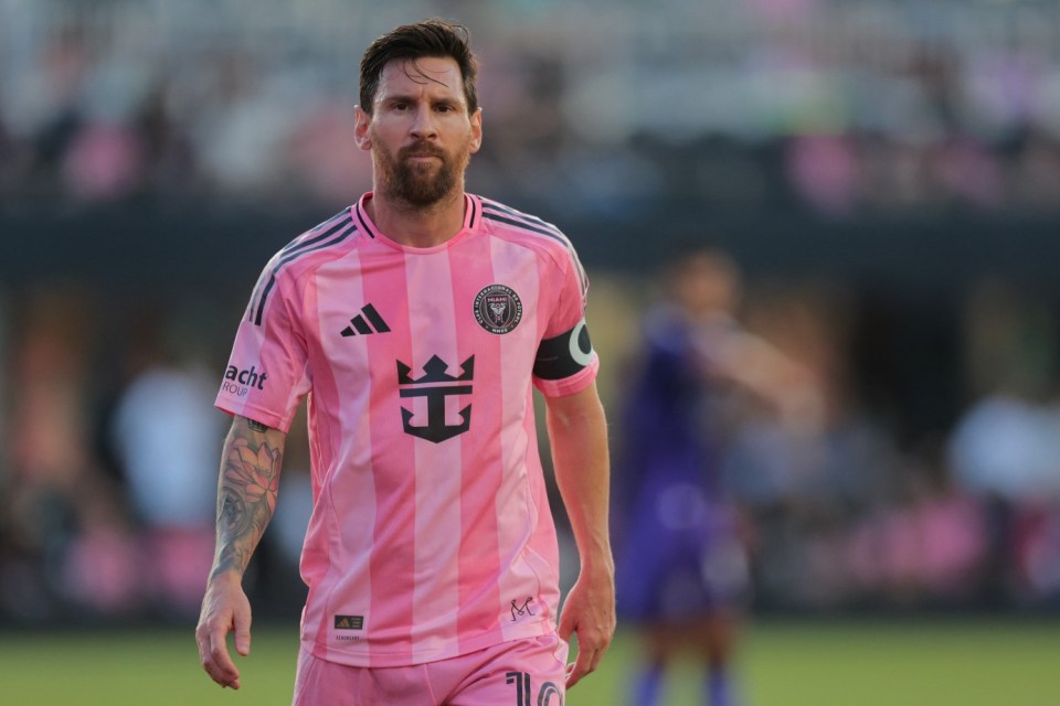 Yamal set to land Messi's No10 shirt after signing generational Barcelona deal Yamal set to land Messi's No10 shirt after signing generational Barcelona deal