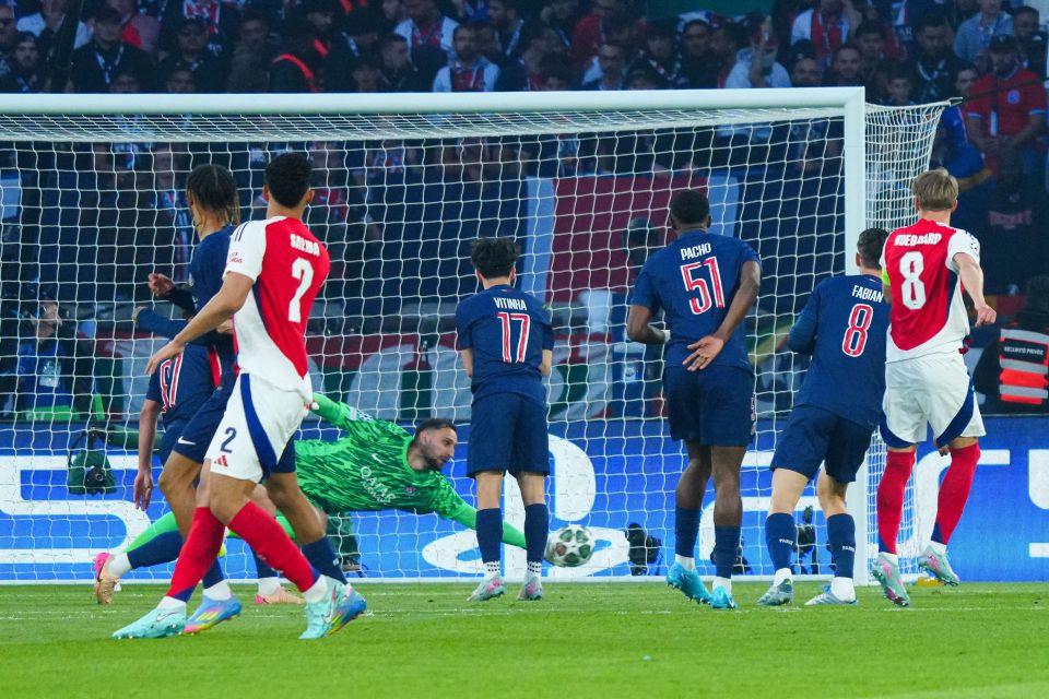 'Upset' Arteta claims there 'hasn't been a better team' than Arsenal in the CL 'Upset' Arteta claims there 'hasn't been a better team' than Arsenal in the CL