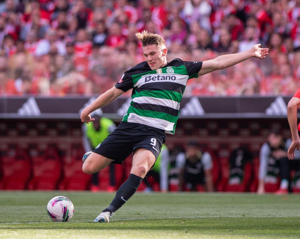Arteta ready to spend big on a top striker – even if it breaks Arsenal's budget Arteta ready to spend big on a top striker – even if it breaks Arsenal's budget