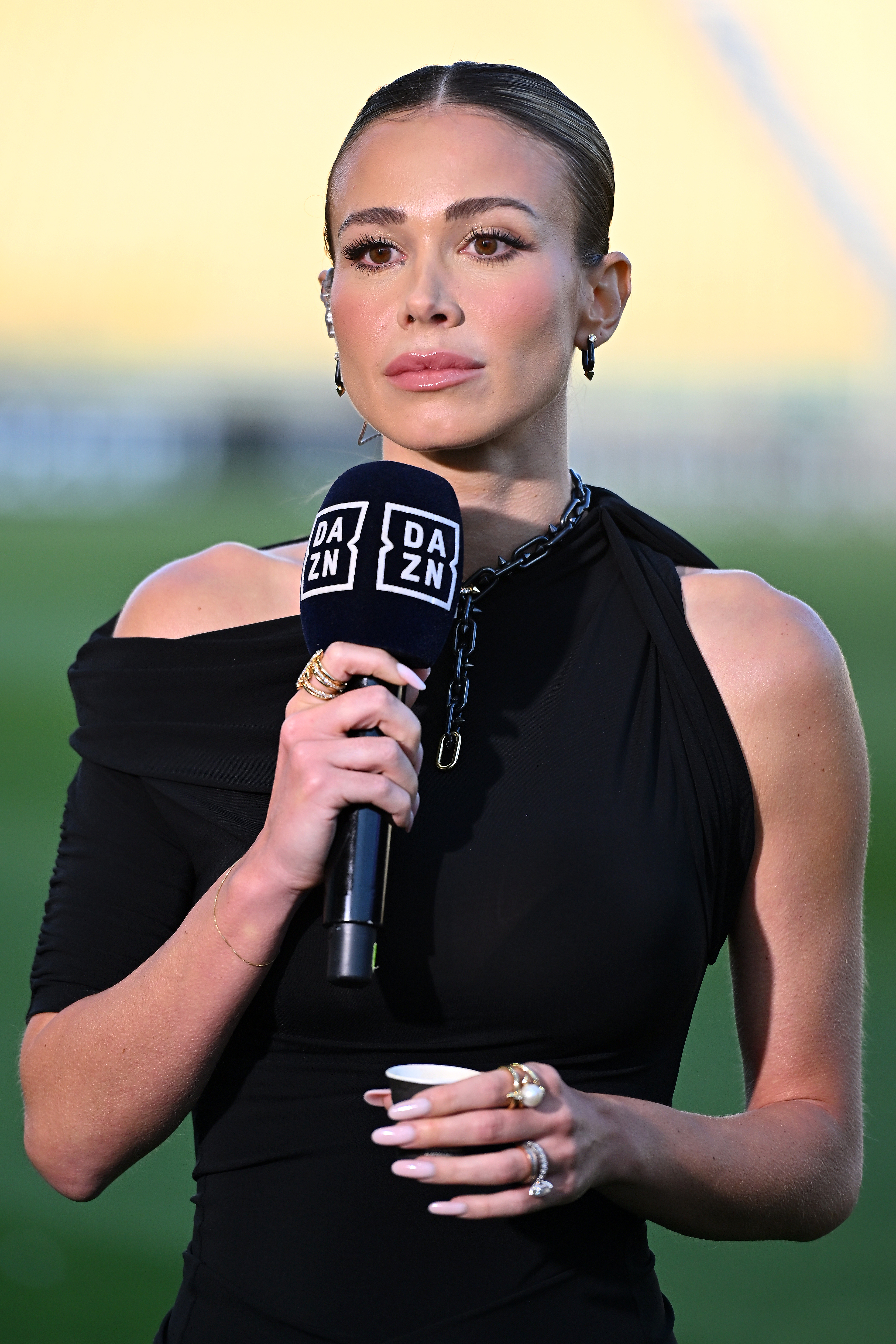 Diletta Leotta stuns in 'perfect' outfit as DAZN host puts on leggy display Diletta Leotta stuns in 'perfect' outfit as DAZN host puts on leggy display